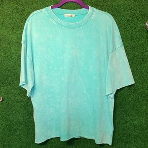 309 NWOT Zenana Short Sleeve Tee